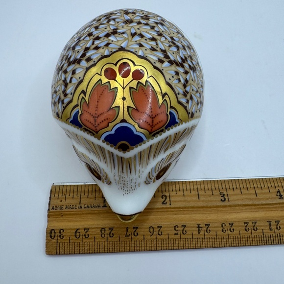Royal Crown Derby Hawthorn Hedgehog bone china paperweight. Gold stopper. EUC. - Picture 9 of 12
